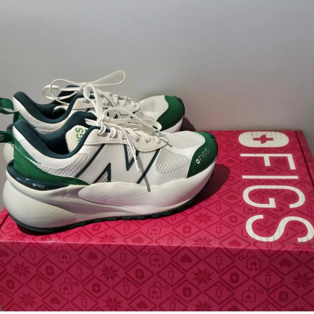New Balance Figs 3447 Sneakers Womens Sz 5.5 Shoes Nurse Medical Green White EUC